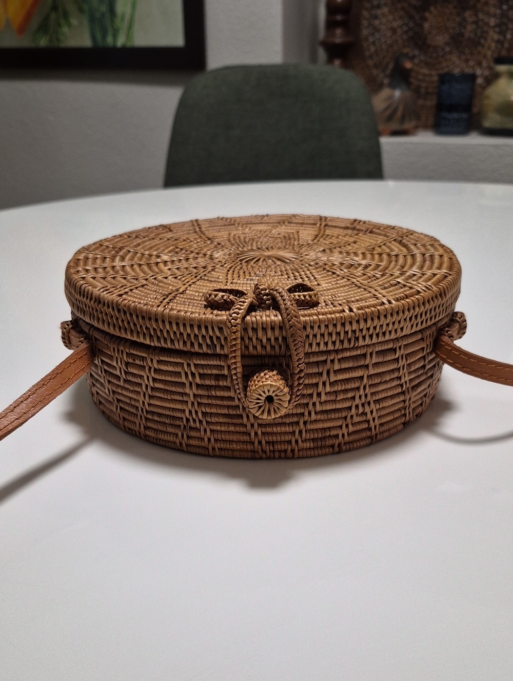 Street Level Round Wicker Purse - Picture 4 of 12